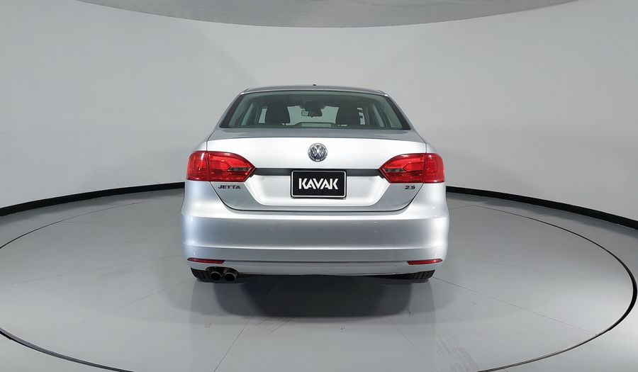 Volkswagen Jetta 2.5 STYLE ACTIVE MT Sedan 2013