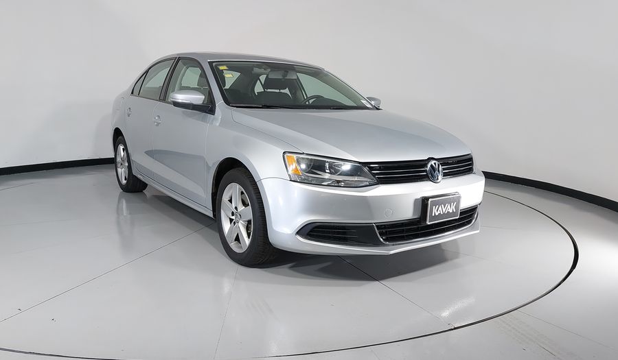 Volkswagen Jetta 2.5 STYLE ACTIVE MT Sedan 2013