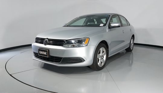 Volkswagen • Jetta