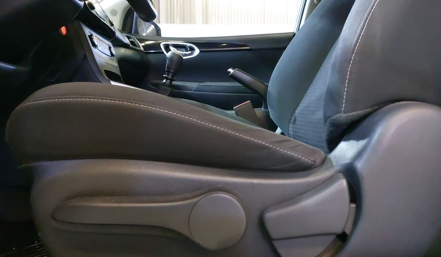 Nissan Sentra 1.8 ADVANCE Sedan 2018