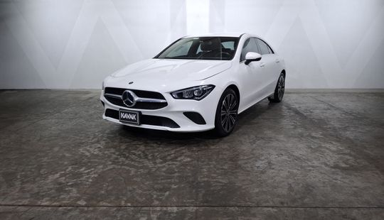 Mercedes Benz • Clase CLA