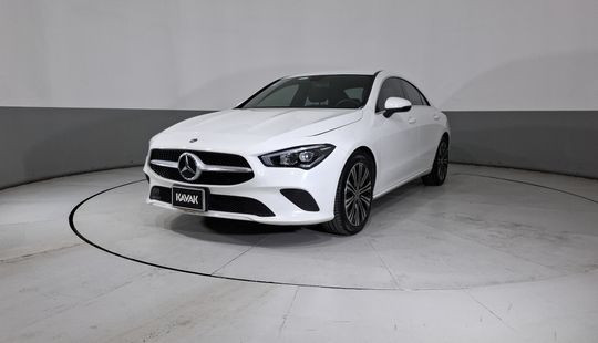 Mercedes Benz • Clase CLA