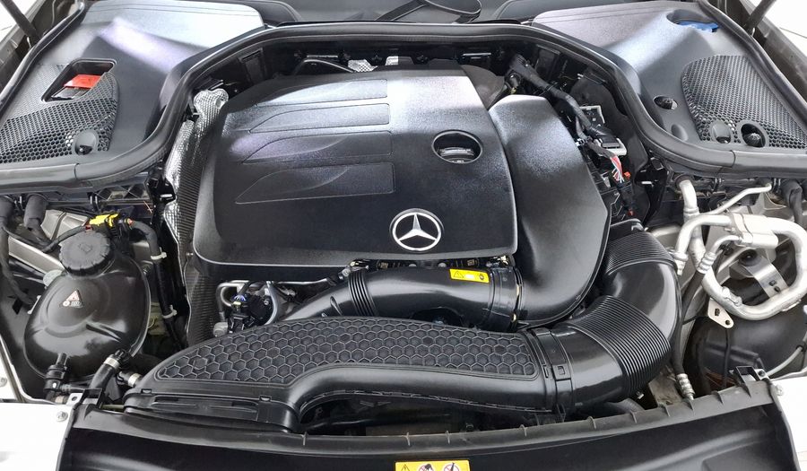 Mercedes Benz Clase E 2.0 200 AVANTGARDE AUTO Sedan 2021