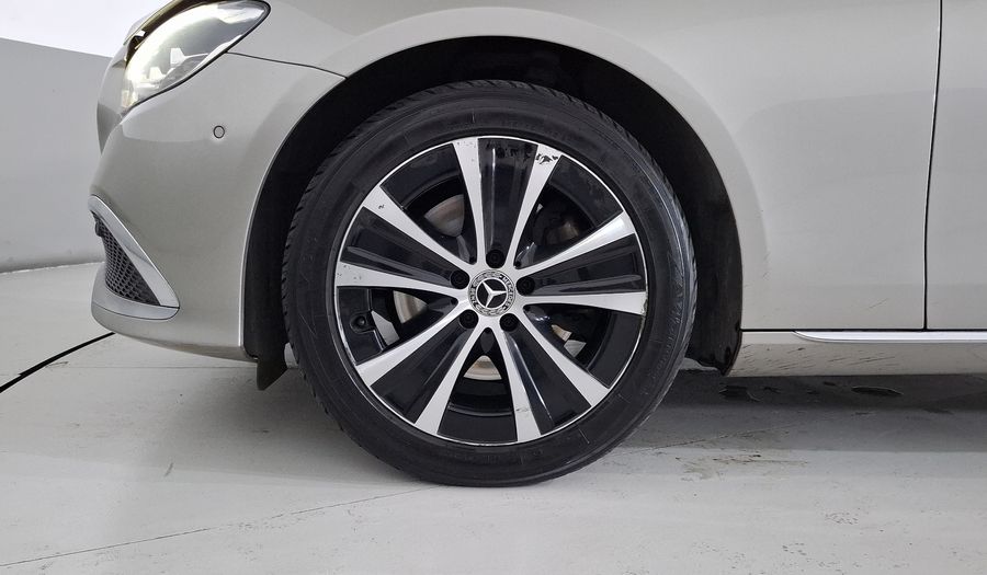 Mercedes Benz Clase E 2.0 200 AVANTGARDE AUTO Sedan 2021