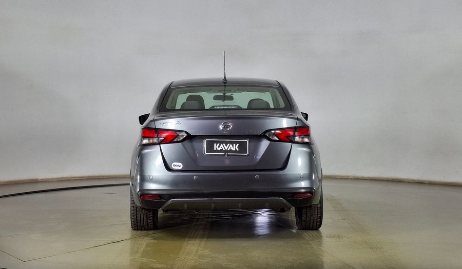 Nissan Versa 1.6 SENSE Sedan 2021