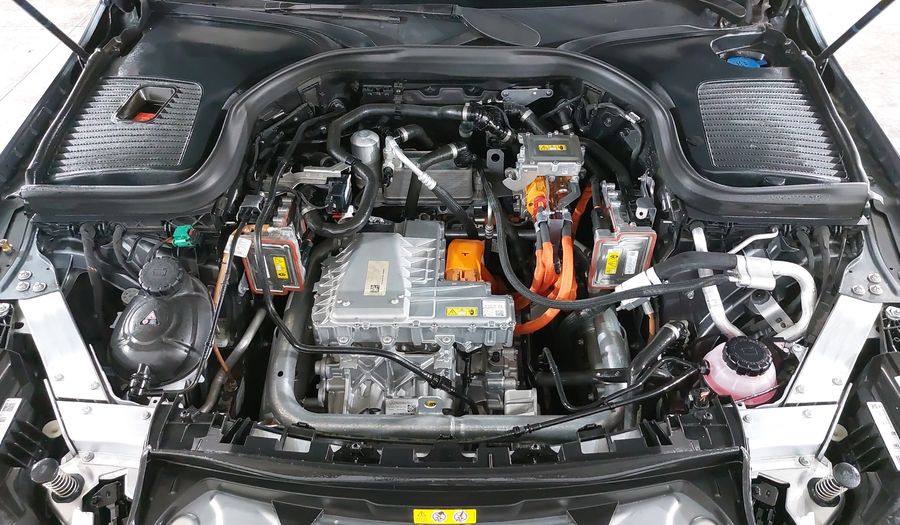 Mercedes Benz Clase Eqc BEV 80KWH 400 SPORT AUTO 4MATIC Suv 2021