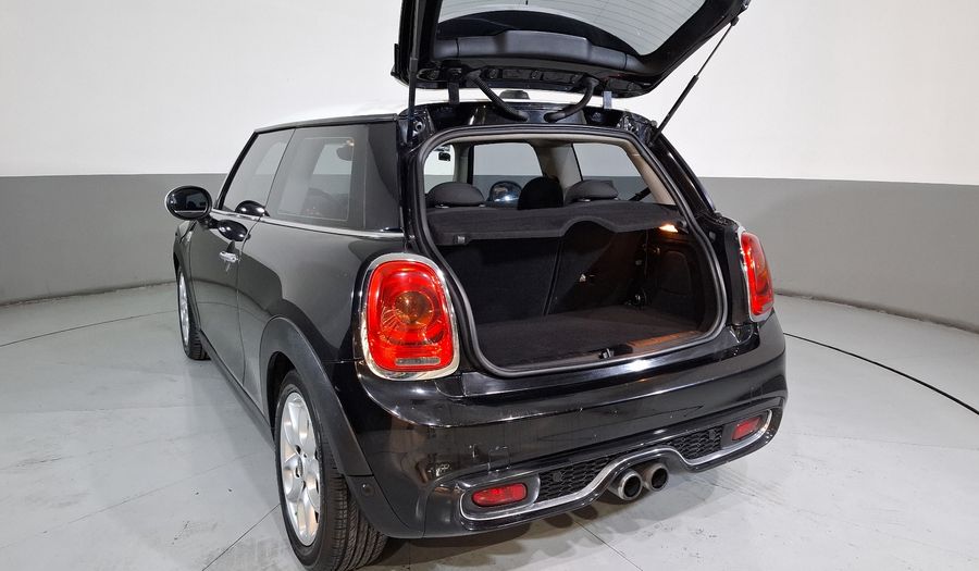 Mini Cooper S 2.0 COOPER CHILI AUTO Hatchback 2018