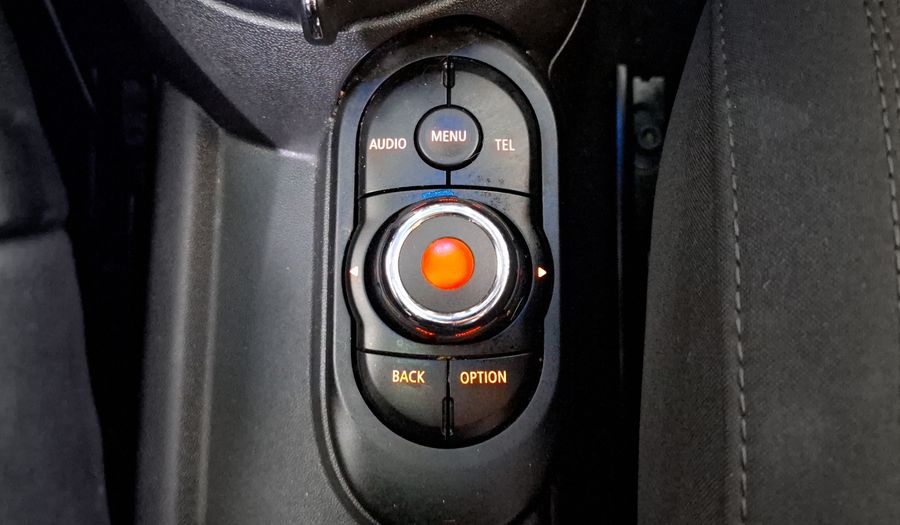 Mini Cooper S 2.0 COOPER CHILI AUTO Hatchback 2018