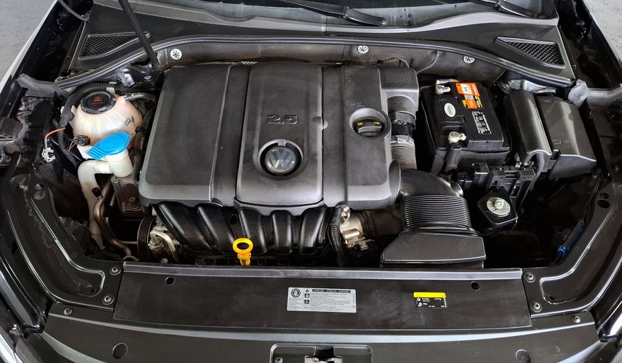 Volkswagen Passat 2.5 HIGHLINE AUTO Sedan 2018