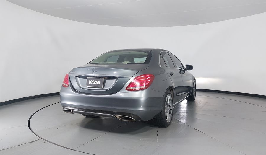 Mercedes Benz Clase C 2.0 200 CGI SPORT AT Sedan 2017