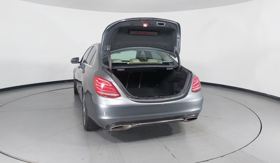 Mercedes Benz Clase C 2.0 200 CGI SPORT AT Sedan 2017
