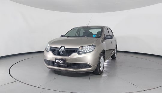 Renault • Logan