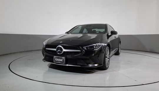 Mercedes Benz • Clase CLA