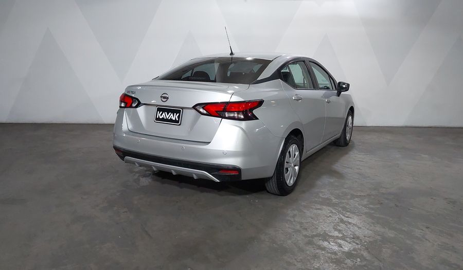 Nissan Versa 1.6 SENSE CVT Sedan 2021