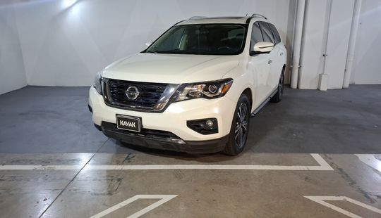 Nissan • Pathfinder