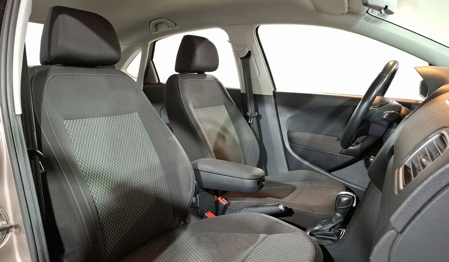 Volkswagen Vento 1.6 HIGHLINE TIPTRONIC Sedan 2017