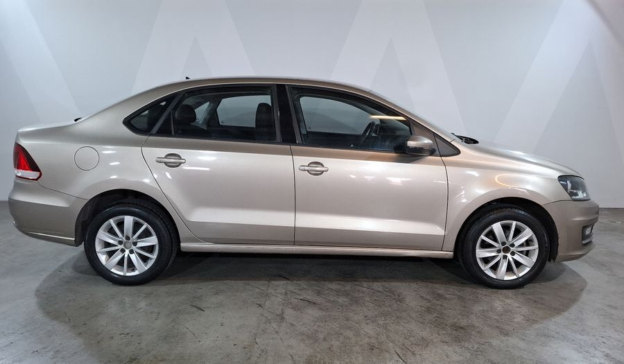 Volkswagen Vento 1.6 HIGHLINE TIPTRONIC Sedan 2017