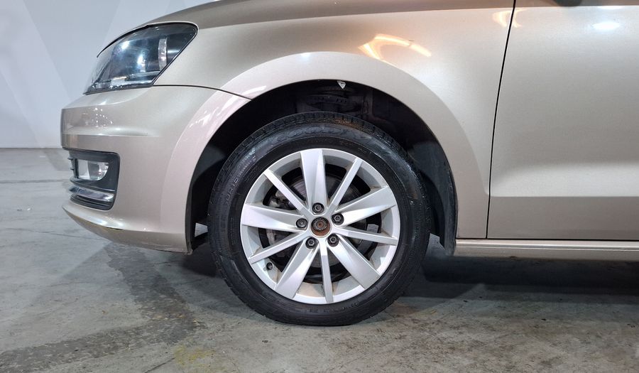 Volkswagen Vento 1.6 HIGHLINE TIPTRONIC Sedan 2017