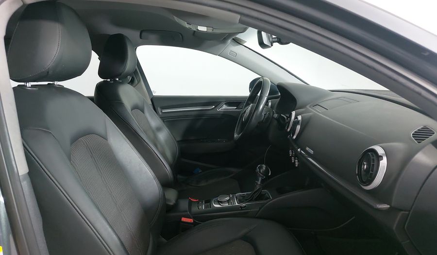Audi A3 2.0 TFSI SELECT Sedan 2017