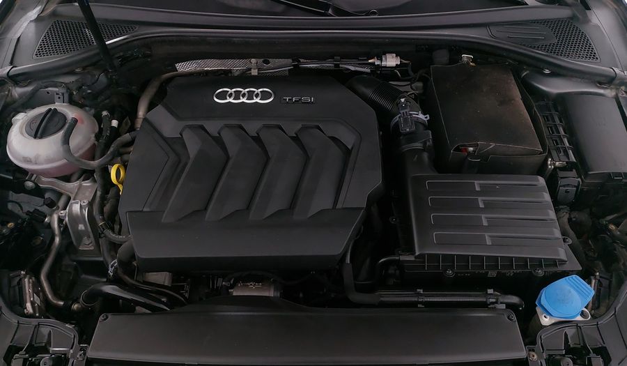 Audi A3 2.0 TFSI SELECT Sedan 2017