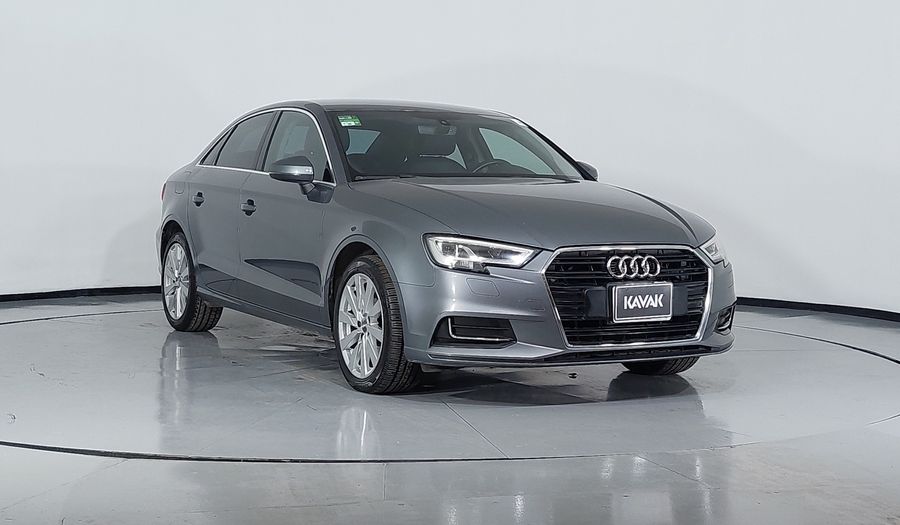 Audi A3 2.0 TFSI SELECT Sedan 2017