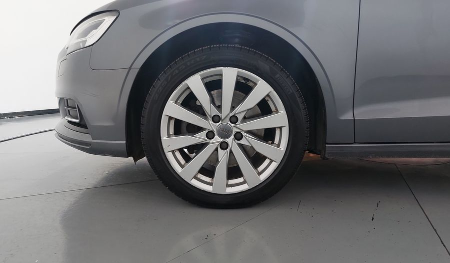 Audi A3 2.0 TFSI SELECT Sedan 2017
