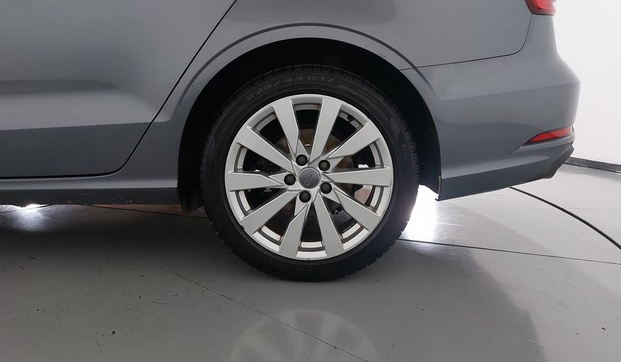 Audi A3 2.0 TFSI SELECT Sedan 2017