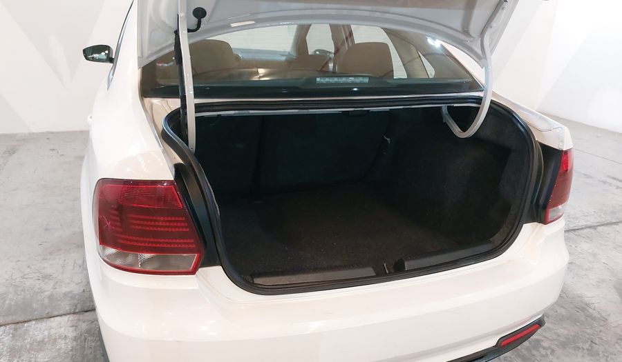 Volkswagen Vento 1.6 STARTLINE AUTO Sedan 2021