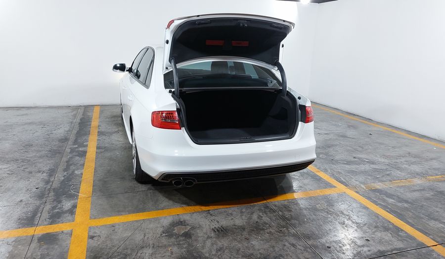 Audi A4 1.8 TFSI SPORT LMT EDITION MULTITRONIC Sedan 2016