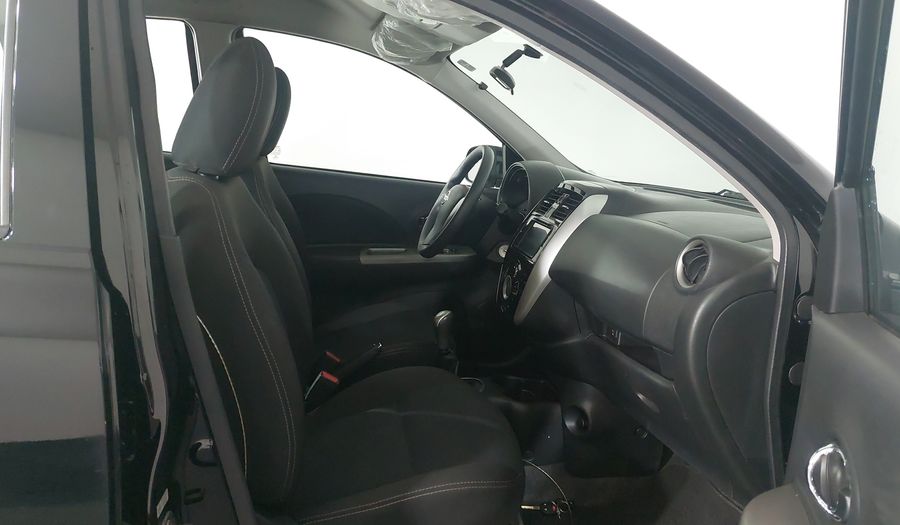 Nissan March SL Hatchback 2017