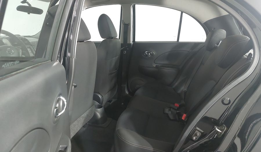 Nissan March SL Hatchback 2017