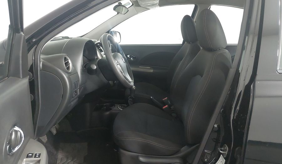 Nissan March SL Hatchback 2017