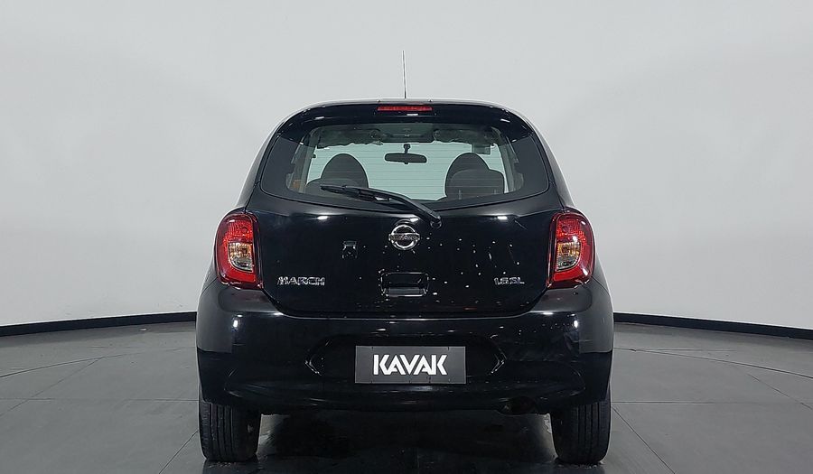 Nissan March SL Hatchback 2017