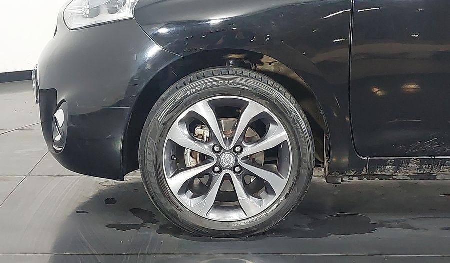 Nissan March SL Hatchback 2017