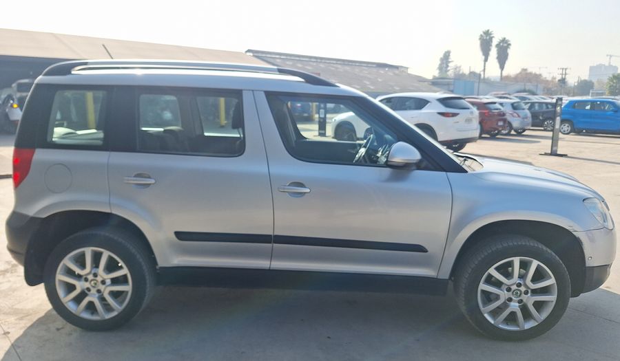 Skoda Yeti 1.2 TSI ELEGANCE DSG 4AB Suv 2013