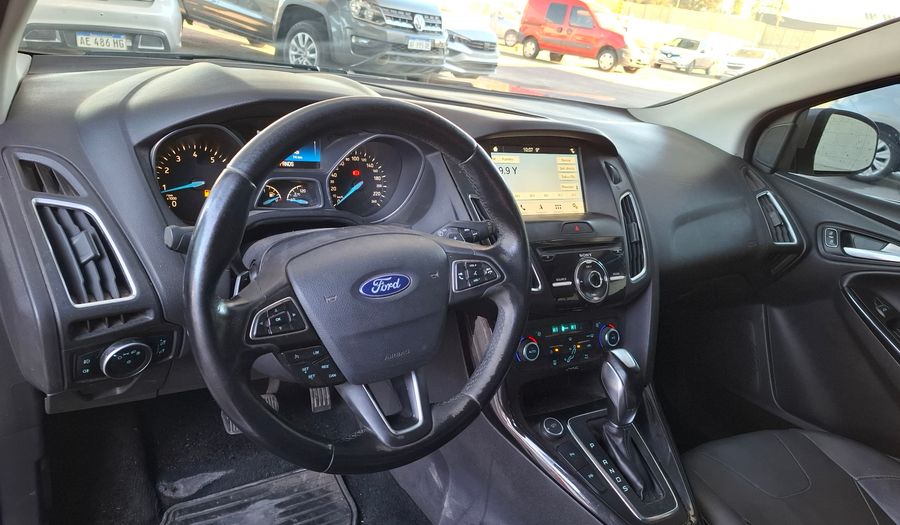 Ford Focus Iii 2.0 TITANIUM AT Hatchback 2017
