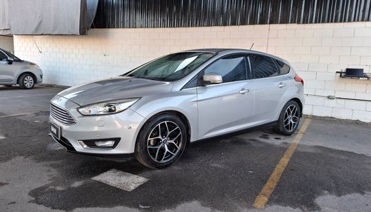 Ford • Focus III