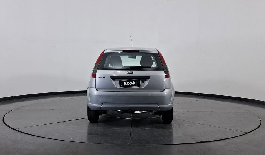 Ford Fiesta 1.6 AMBIENTE Hatchback 2011