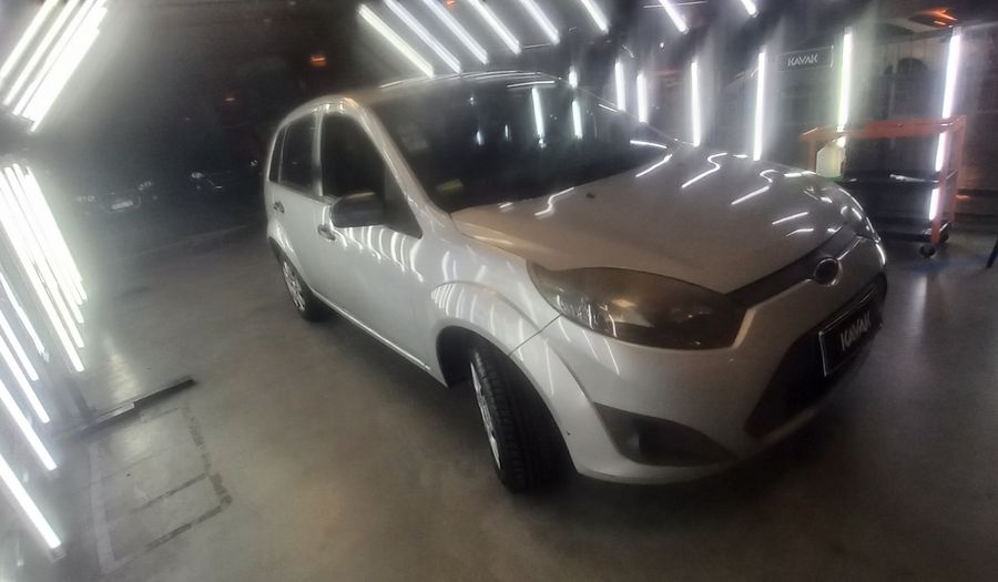 Ford Fiesta 1.6 AMBIENTE Hatchback 2011
