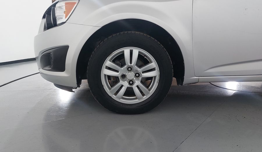 Chevrolet Sonic 1.6 MT D LT Sedan 2015