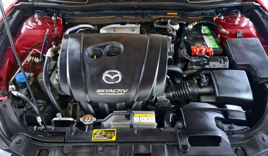 Mazda 3 2.5 SEDÁN S GT TA Sedan 2015