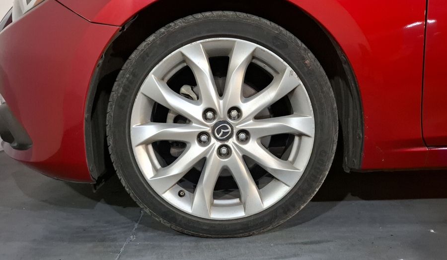 Mazda 3 2.5 SEDÁN S GT TA Sedan 2015