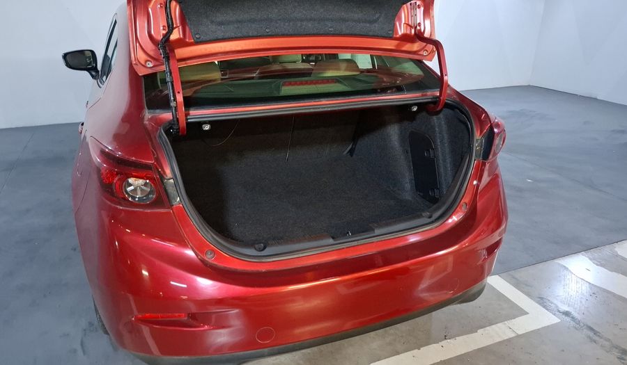 Mazda 3 2.5 SEDÁN S GT TA Sedan 2015