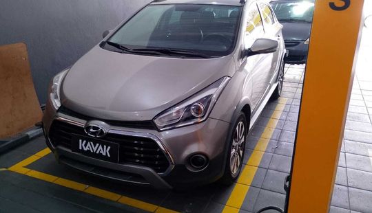Hyundai • HB20X