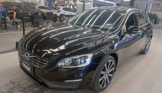 Volvo • V60
