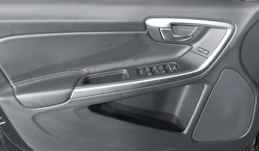 Volvo V60 T4 MOMENTUM Hatchback 2018