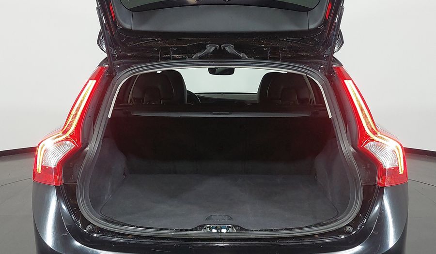 Volvo V60 T4 MOMENTUM Hatchback 2018