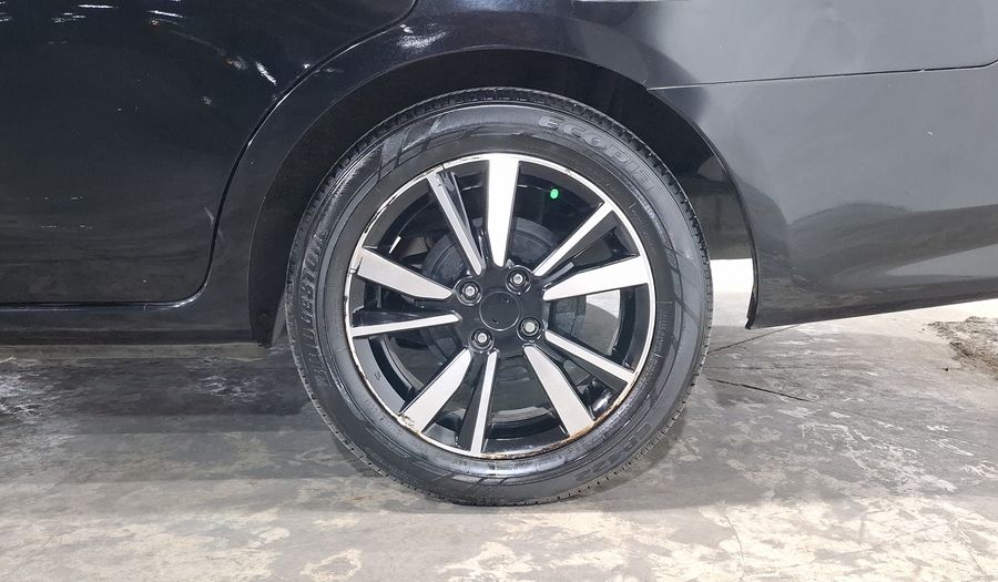 Nissan Versa 1.6 EXCLUSIVE AUTO Sedan 2019