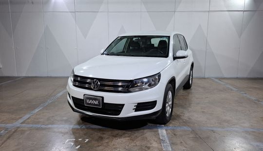 Volkswagen • Tiguan