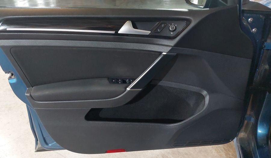 Volkswagen Golf 1.4 HIGHLINE DCT Hatchback 2020